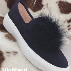 Black slide on sneakers!